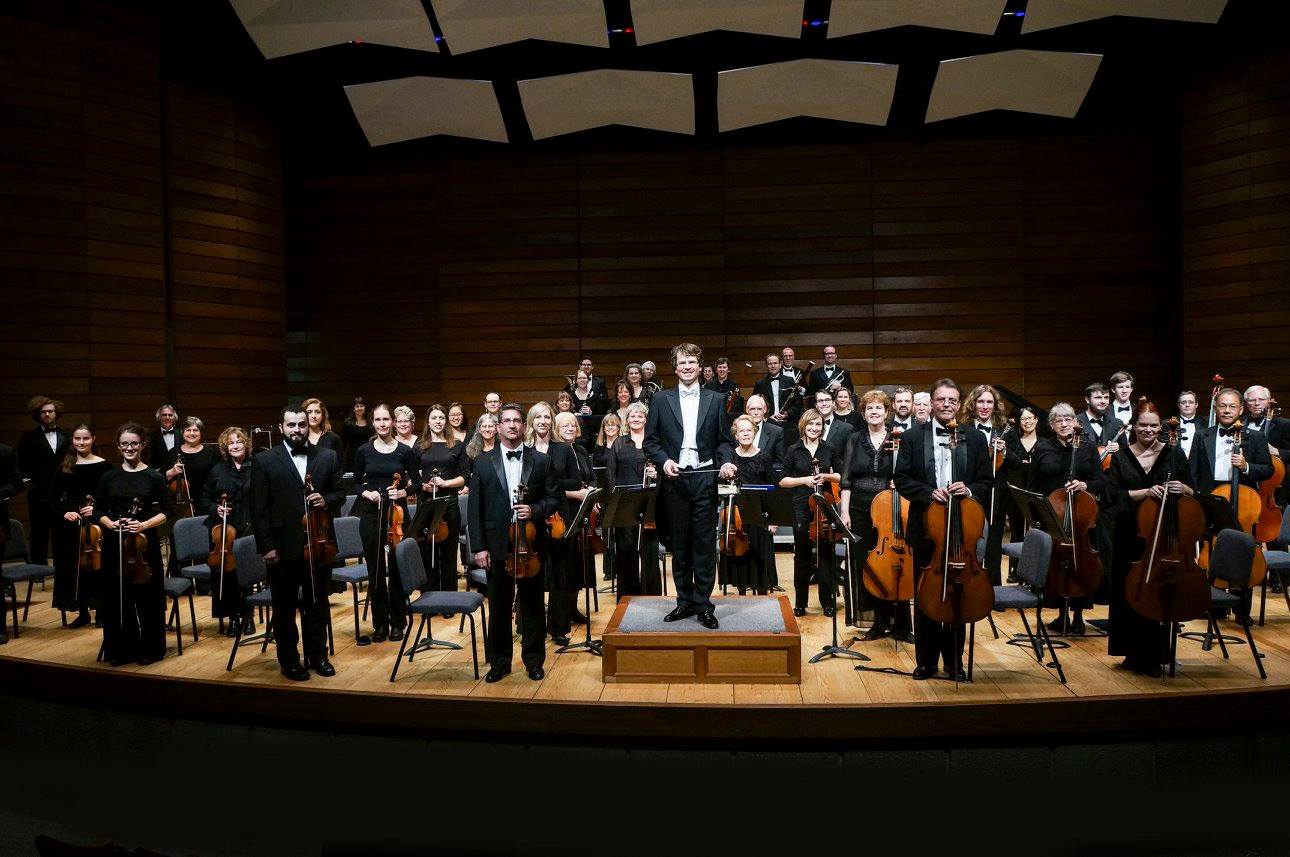 The Rogue Valley Symphony with their conductor